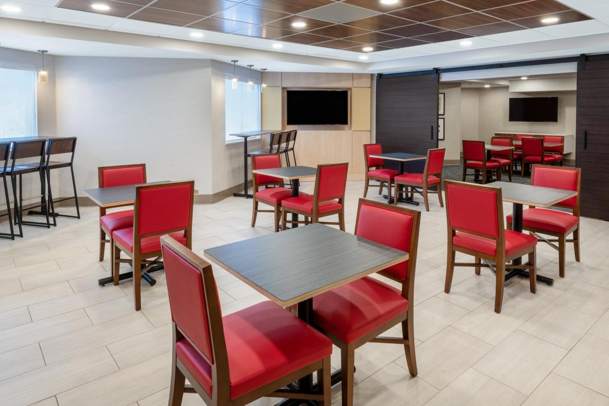 Holiday Inn Express & Suites Colorado Springs-Airport By Ihg Luaran gambar