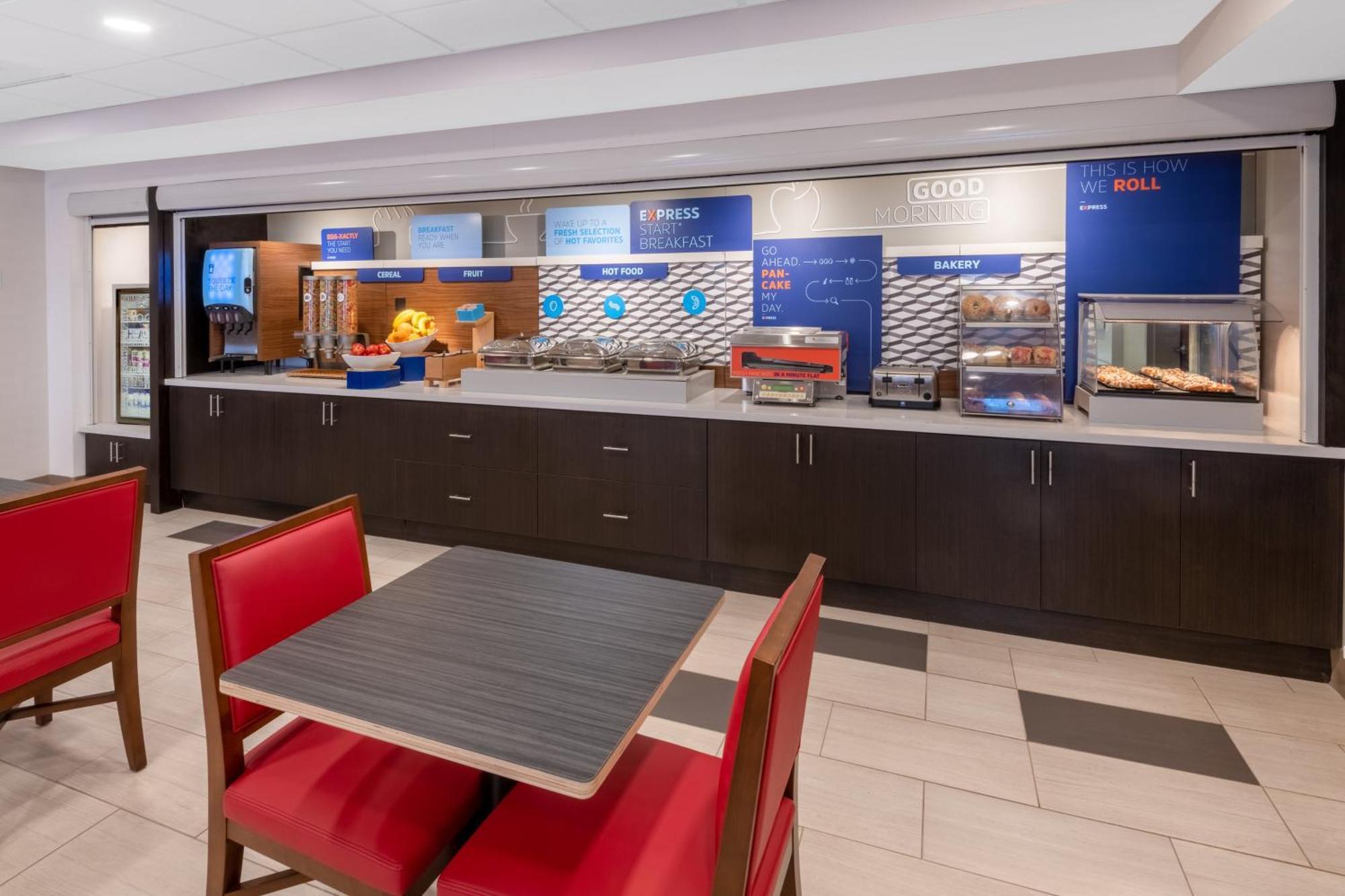Holiday Inn Express & Suites Colorado Springs-Airport By Ihg Luaran gambar